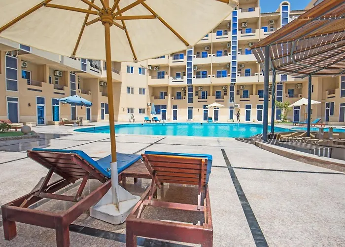 Pool View With Balcony Near El Gouna Hurghada